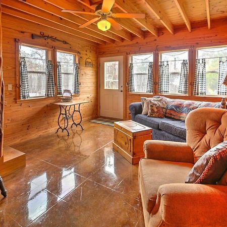 Ark Bunkhouse Fredericksburg Hideaway With Hot Tub别墅 外观 照片