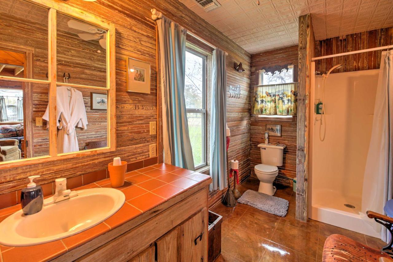 Ark Bunkhouse Fredericksburg Hideaway With Hot Tub别墅 外观 照片